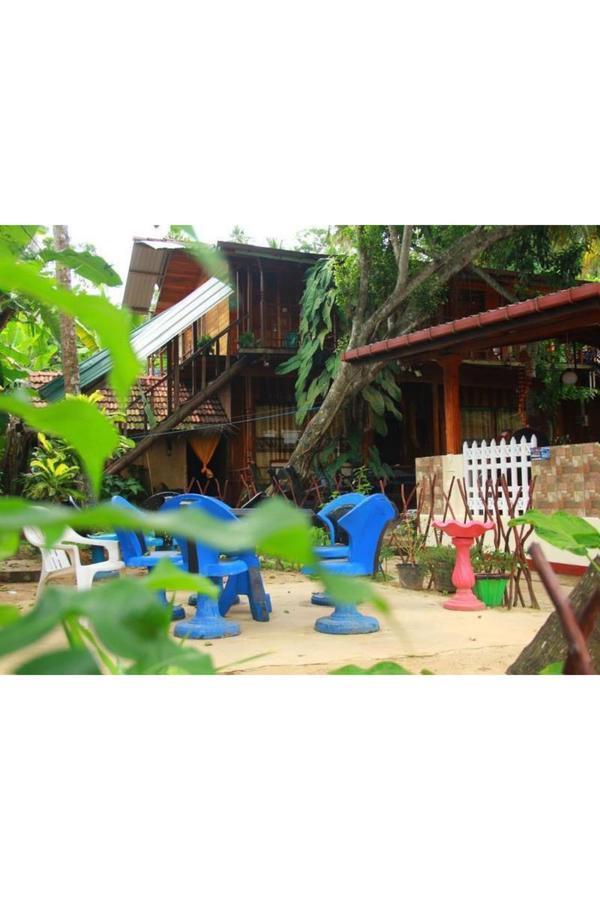 Dinu'S Resort Talaramba Exterior photo